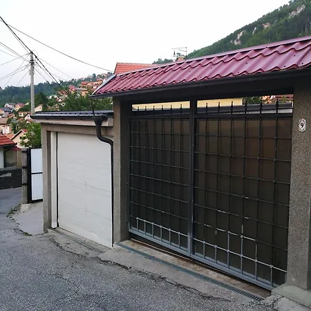 Bistrik 1 Apartment *