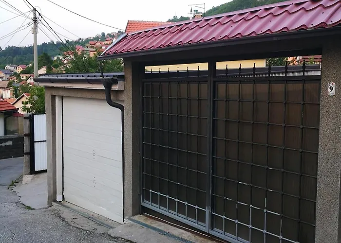 Bistrik 1 Apartment *